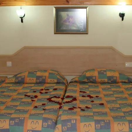 Ant Oludeniz