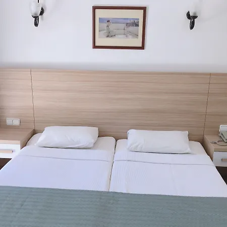 Hotel Ant 3*